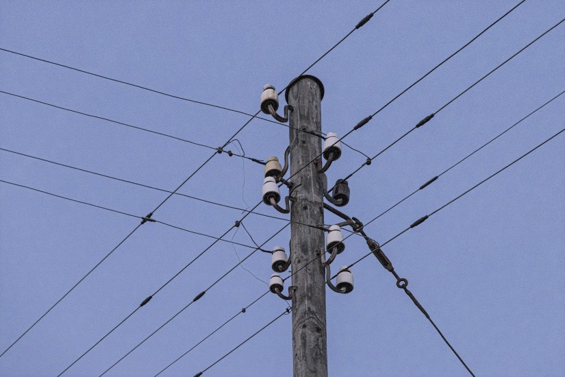 telephone-pole-4829318_1920 (1)